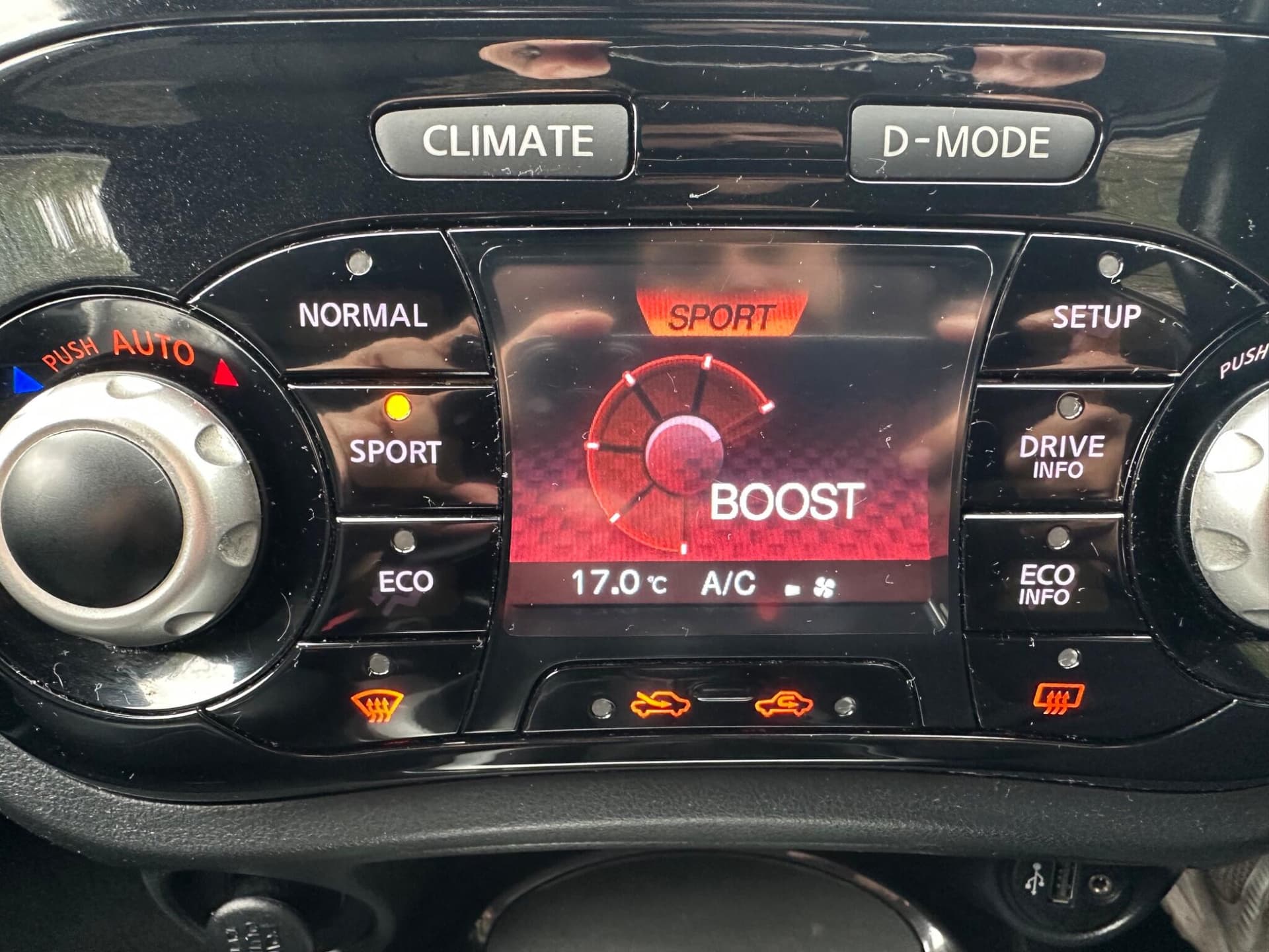 Nissan Juke thumb 24
