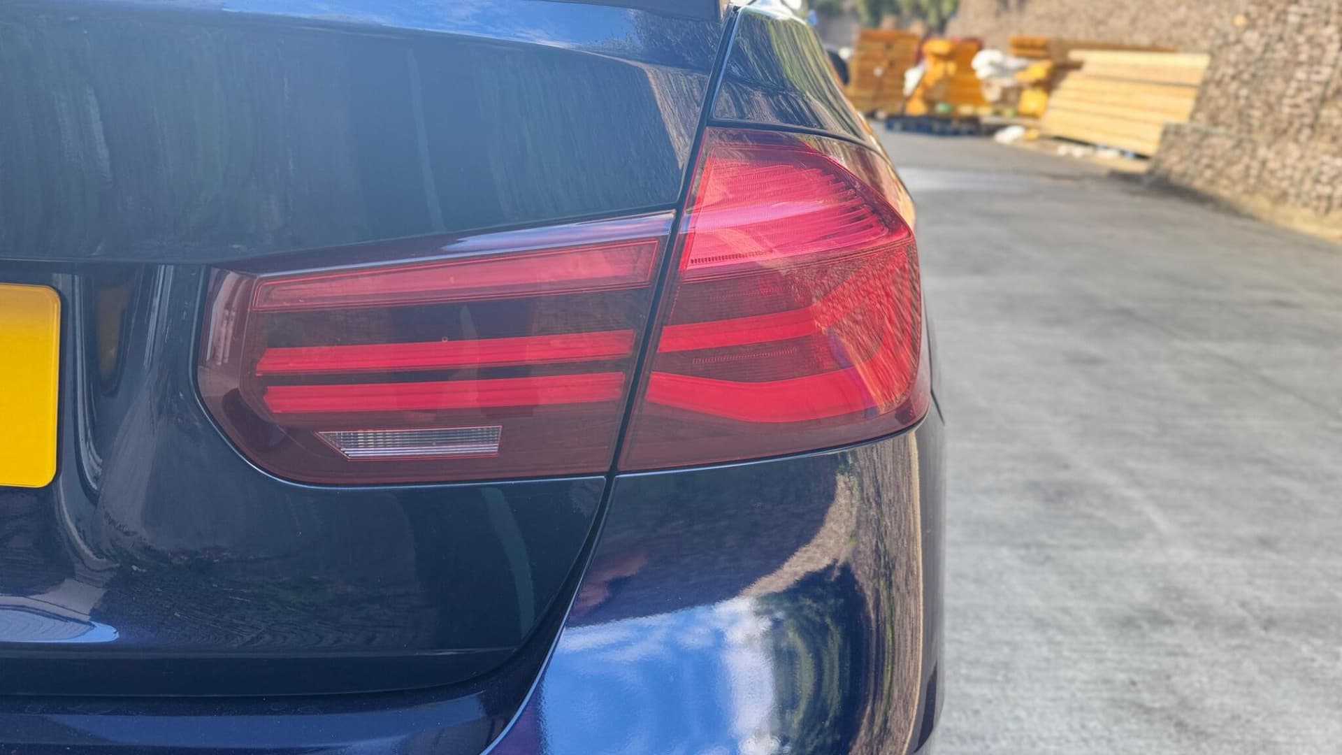 BMW 3 Series thumb 32