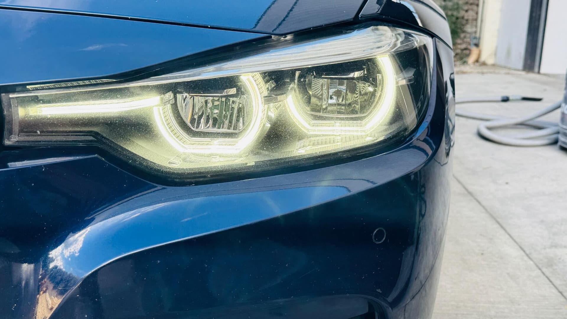 BMW 3 Series thumb 35