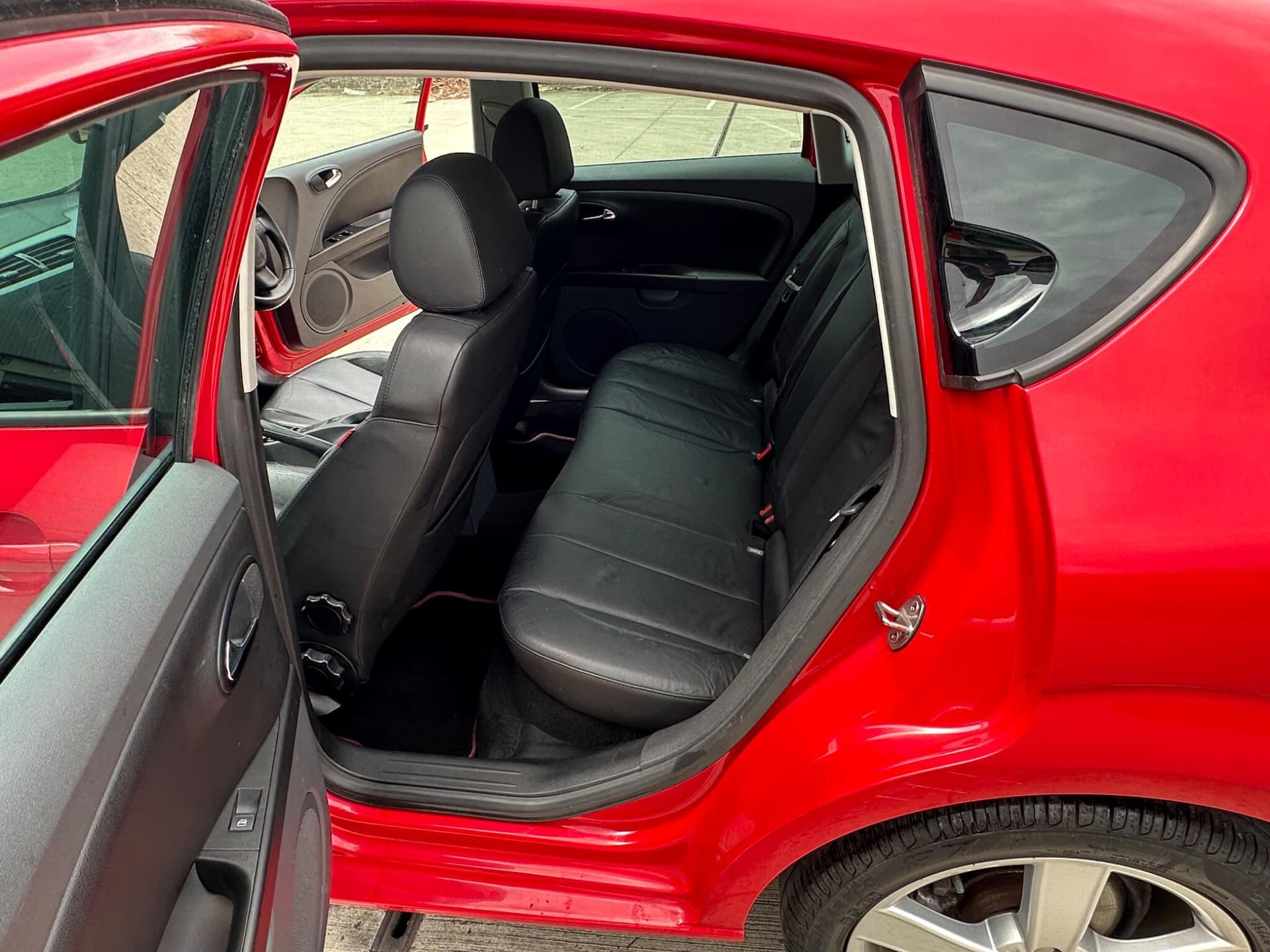 SEAT Leon thumb 15